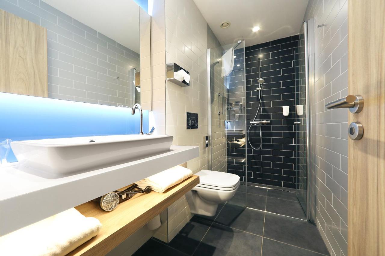 Holiday Inn Express - Ljubljana By Ihg מראה חיצוני תמונה