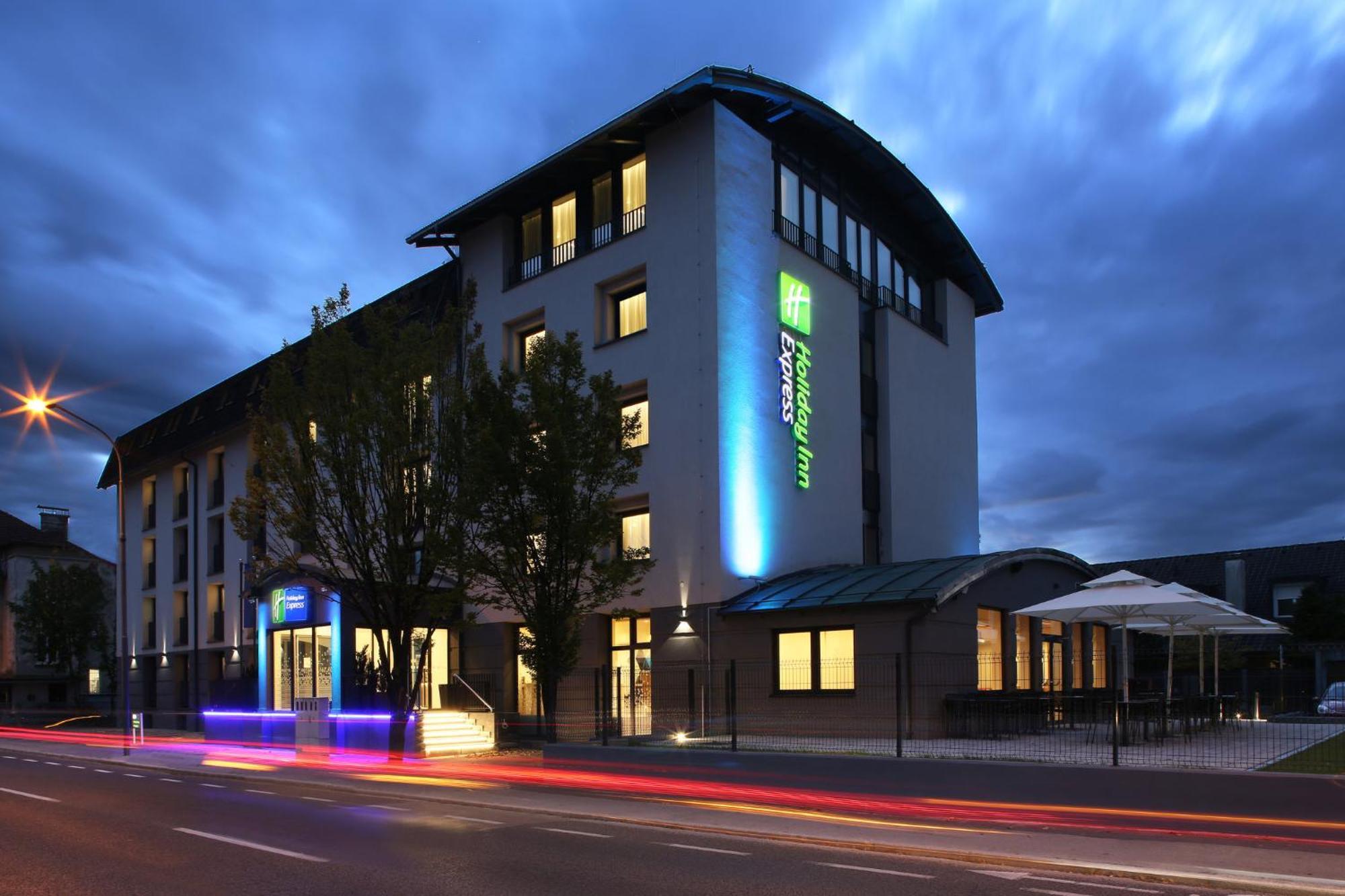 Holiday Inn Express - Ljubljana By Ihg מראה חיצוני תמונה